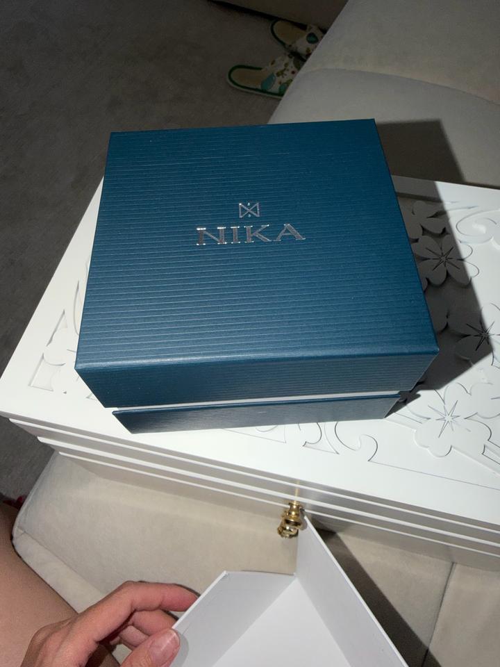 Серебрянные часы Nika