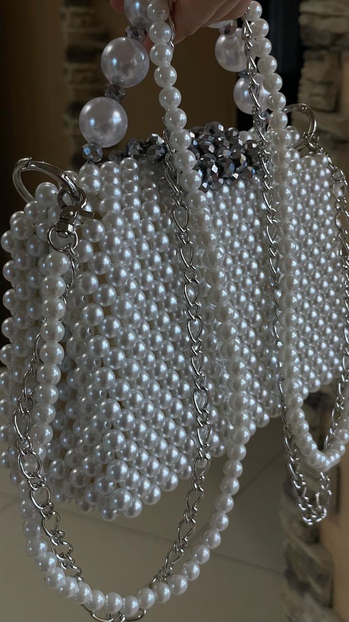 Сумочка из жемчуга ручной работы