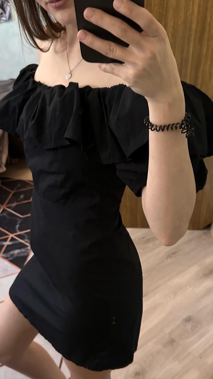 Черное платье Pull&Bear