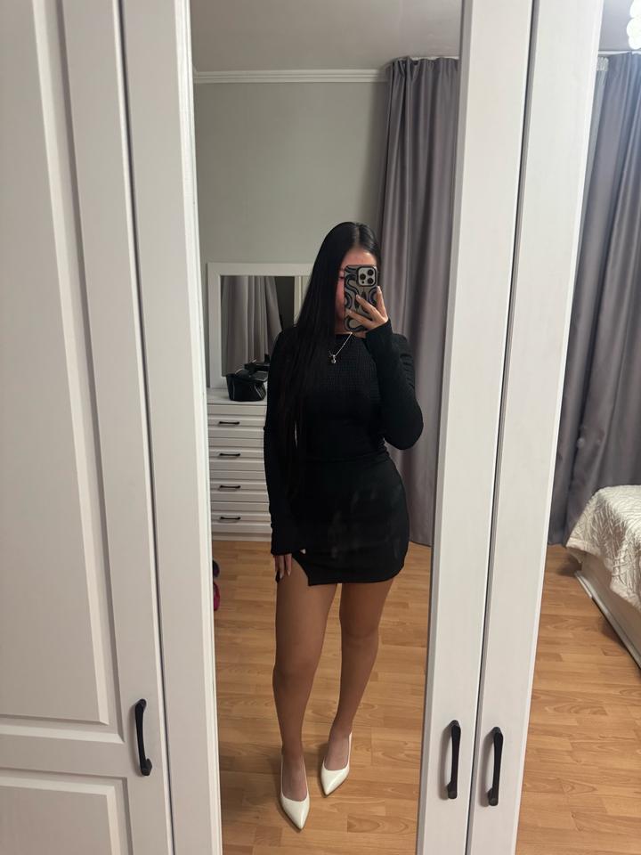 Платье с открытой спиной