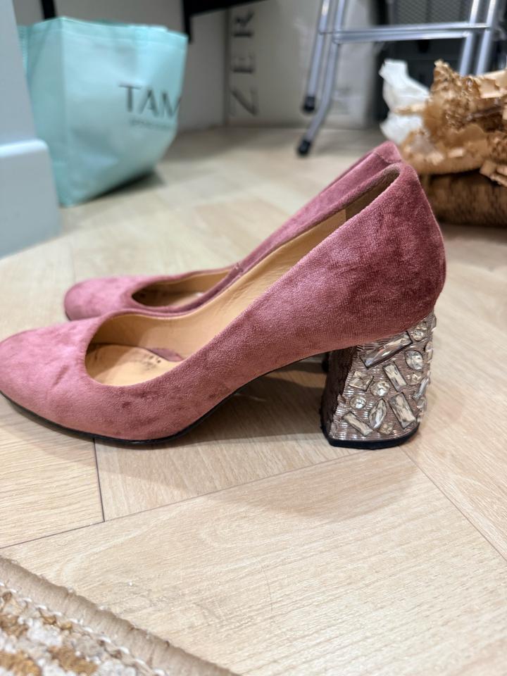 Туфли с камнями