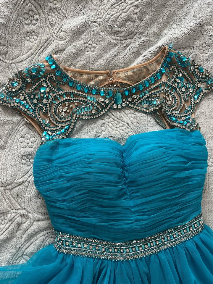 Продаю шикарное коктейльное/выпускное платье Sherri Hill