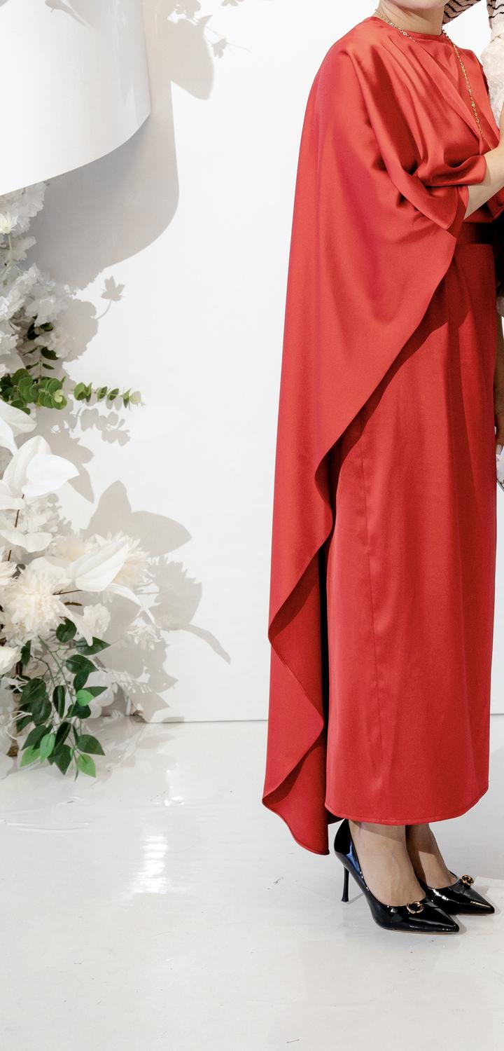 продам шикарное платье (подойдет для кормящих)