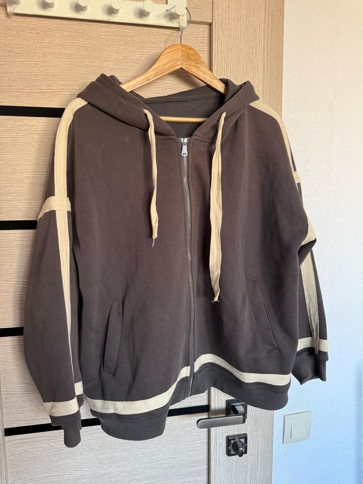 Толстовка с замком теплая