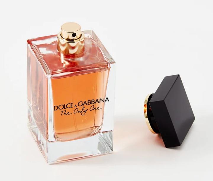 Dolce&Gabbana представляет невероятно женственный аромат The Only One.