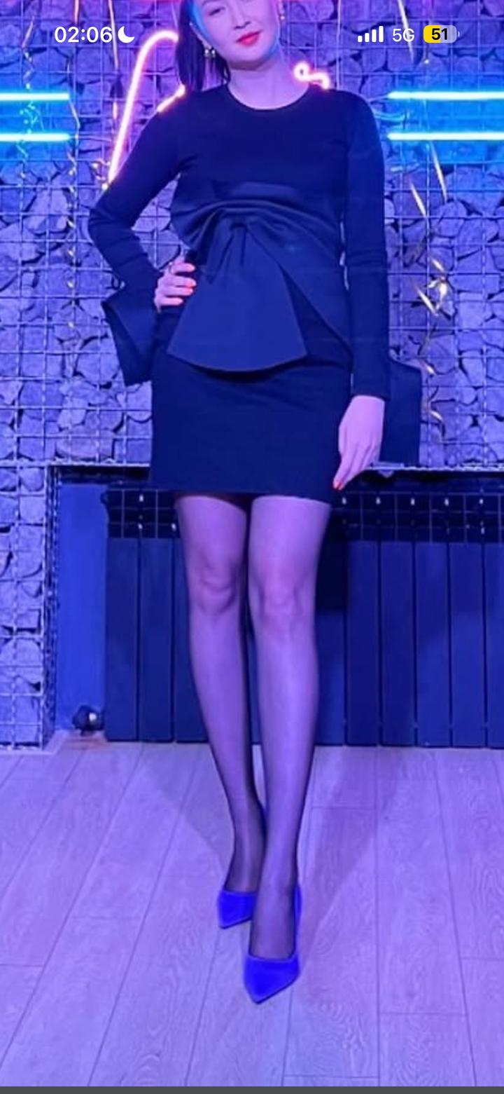 Черное платье