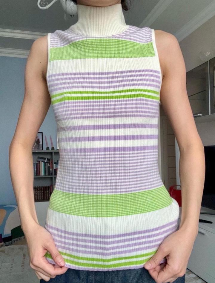 Топ вязаный