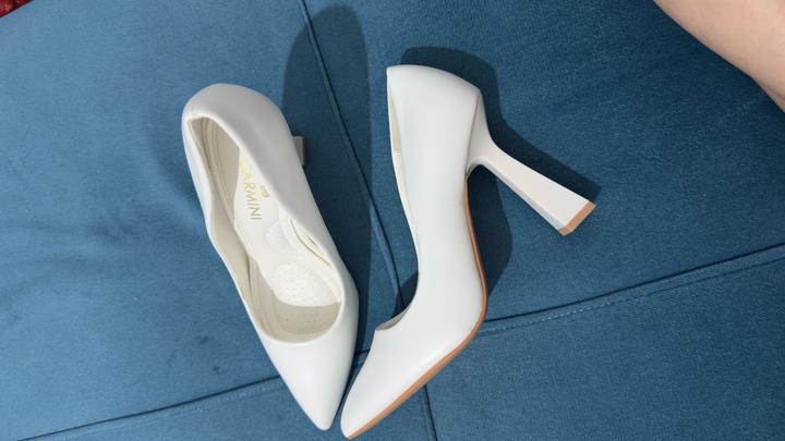 Белые туфли