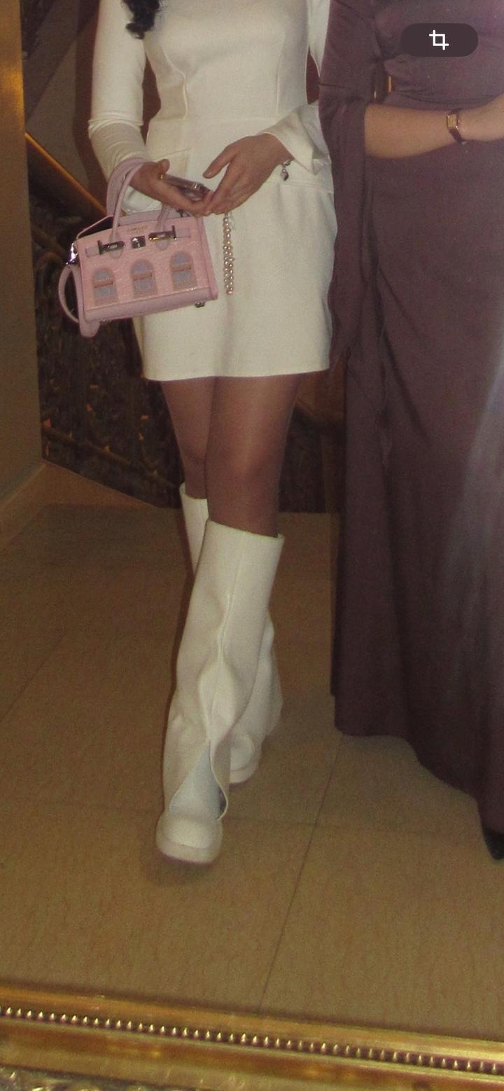Белые сапожки