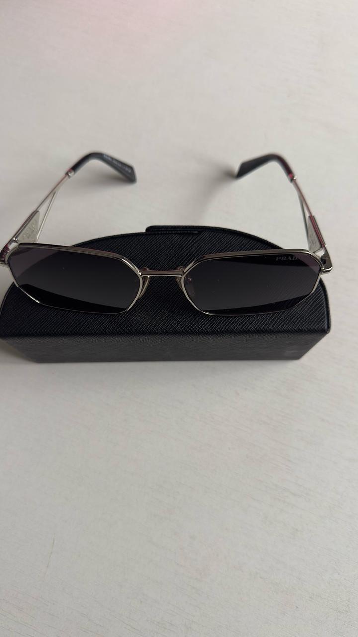 Очки Прада