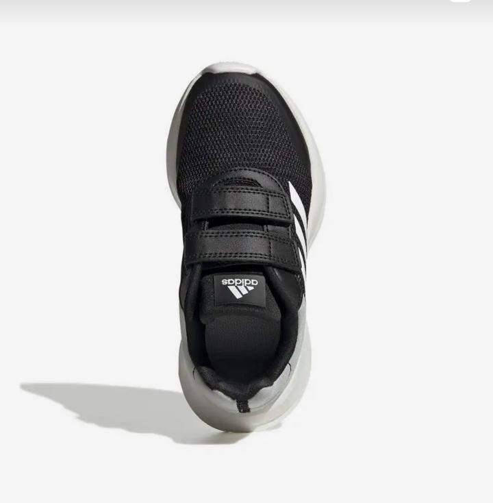 Кроссовки adidas (мама и сын)