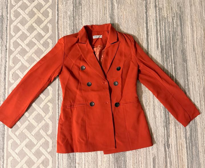 Костюм женский