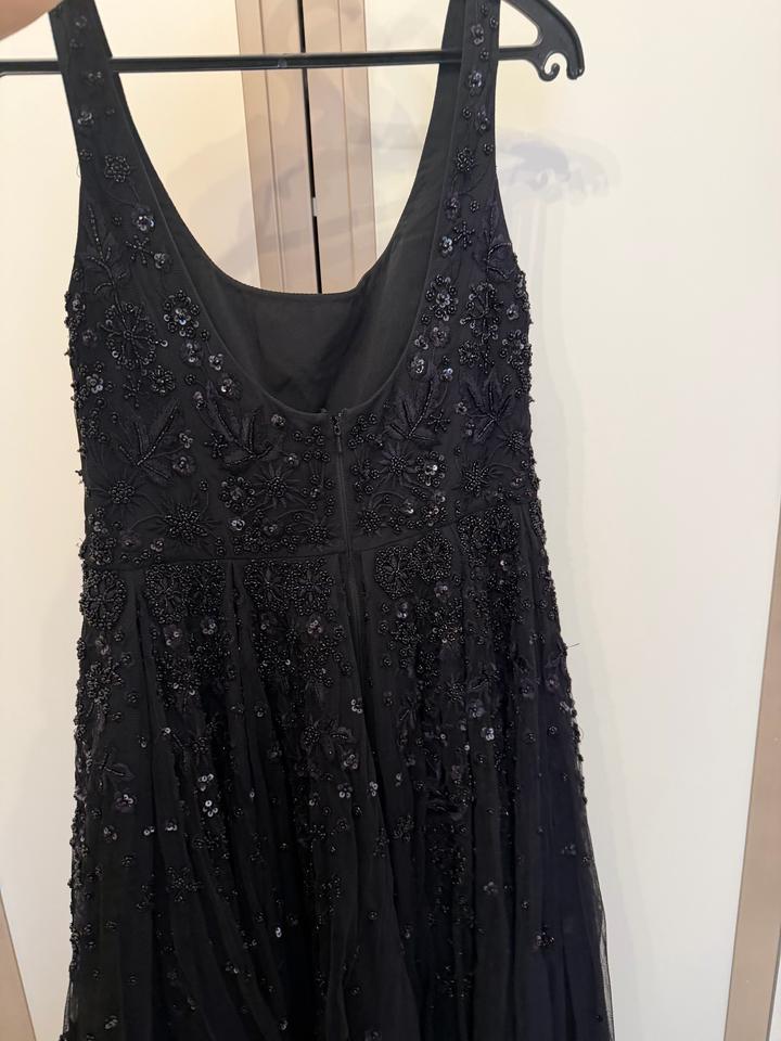 Чёрное платье Needle & thread