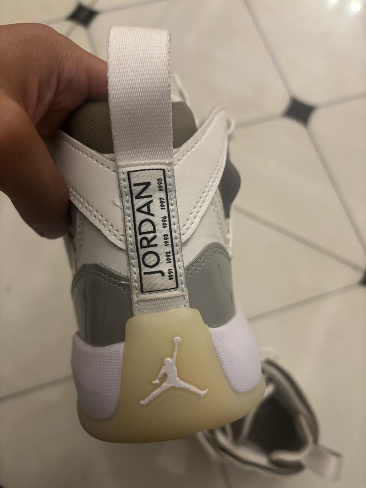 Air Jordan 6 Retro Cool Grey (UNISEX)