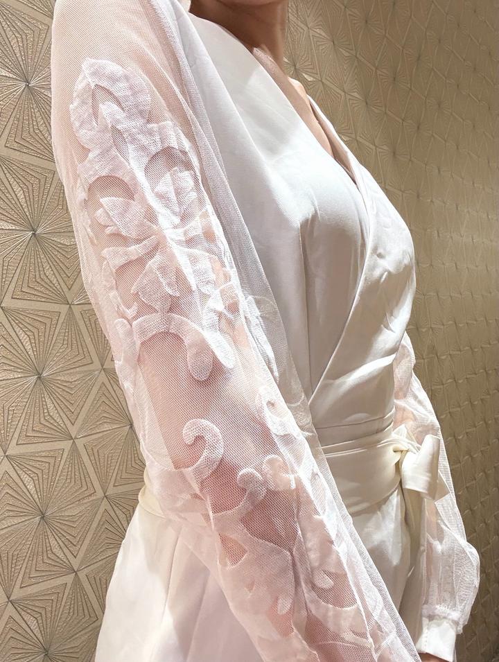 Белое платье