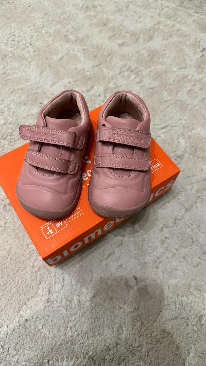 Ботинки детские biomecanics 21 на весну