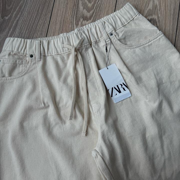 Джинсы Zara
