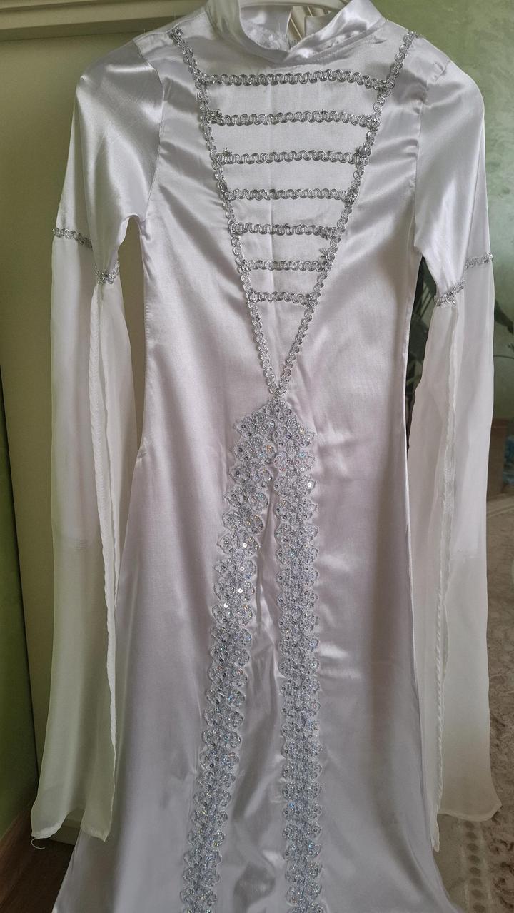 Танцевальный костюм для лезгинки