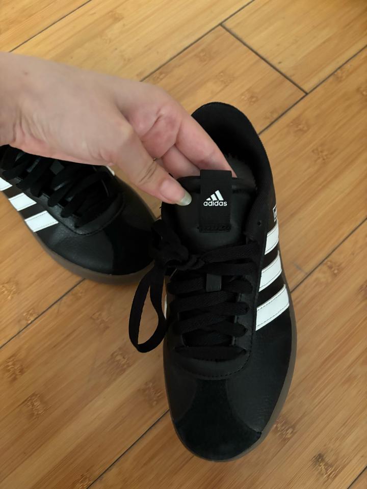 Кроссовки Adidas