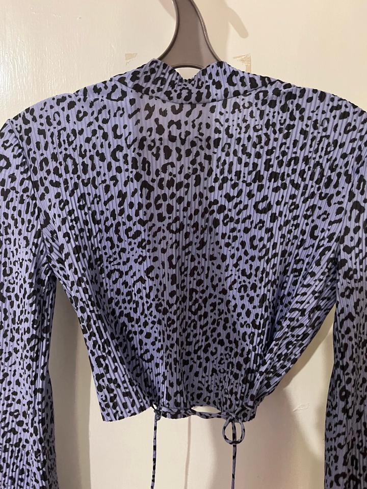 тигровая кофта Bershka