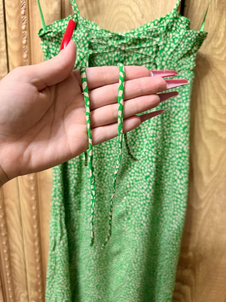Зелёное летнее платье Zara
