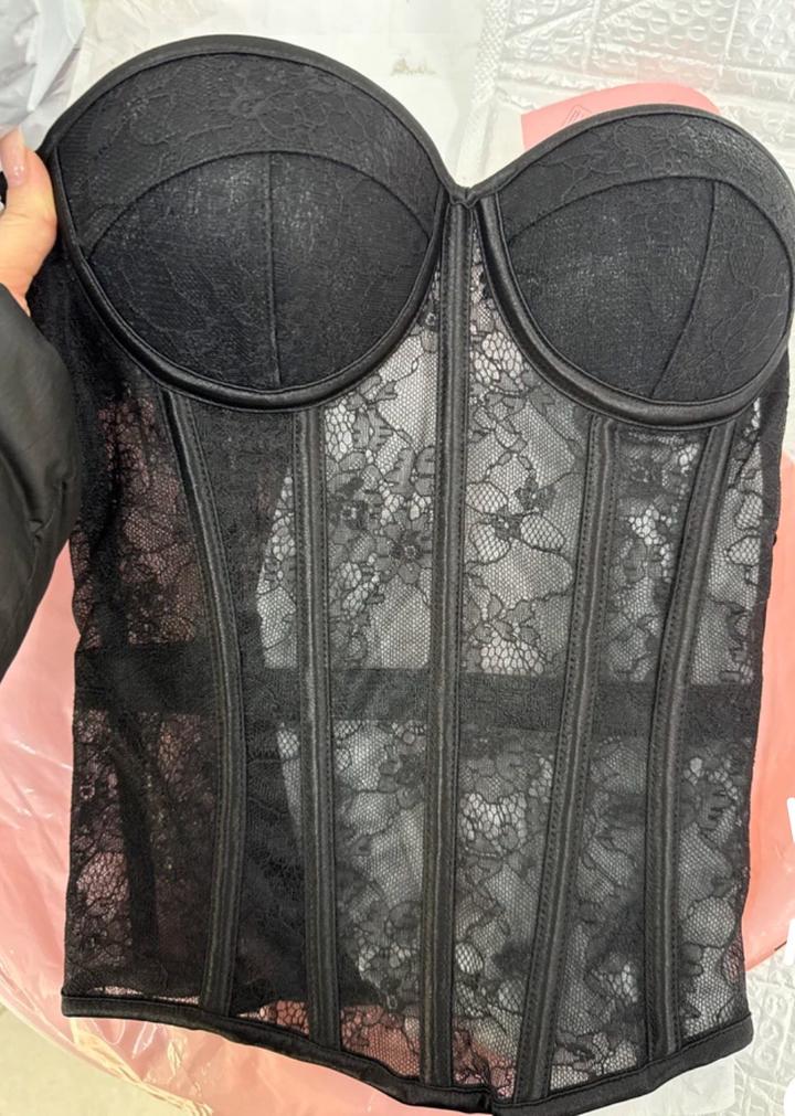 Кружевной корсет