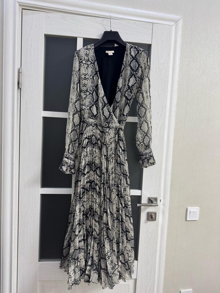 Длинное платье H&M