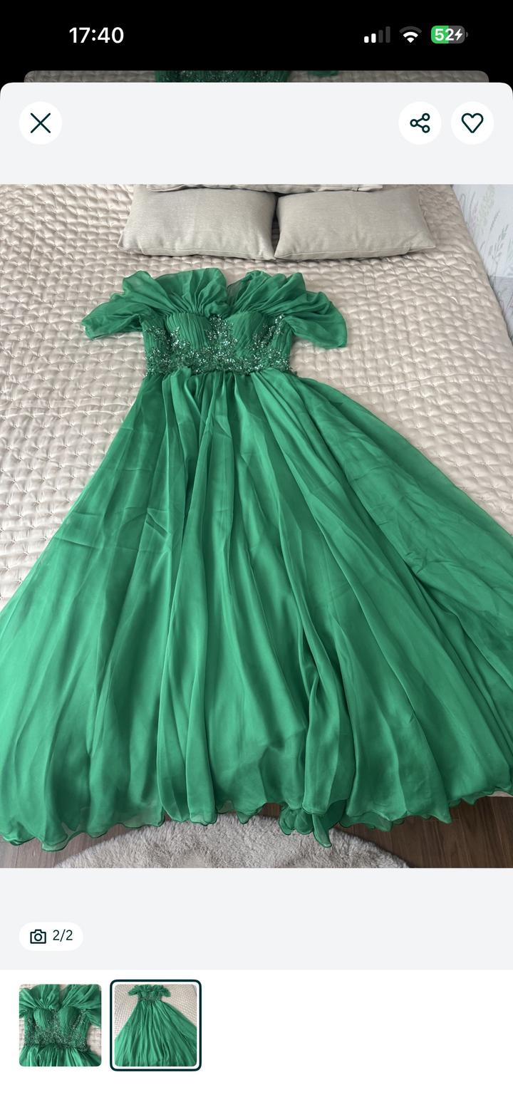 Шикарное платье от Наиля Байкучукова!)))