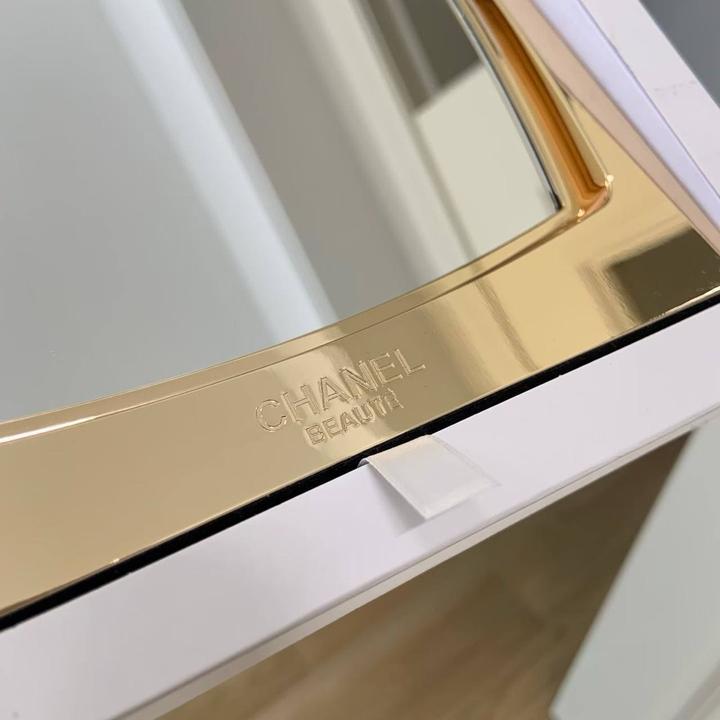 Зеркало Chanel