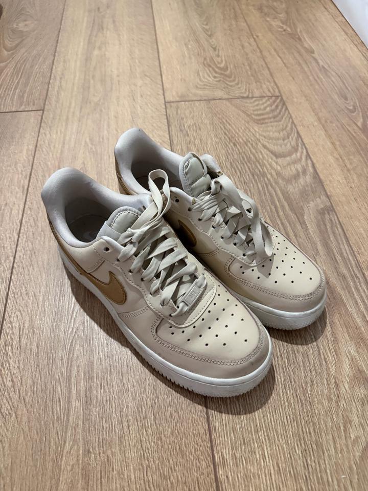 Nike кроссовки