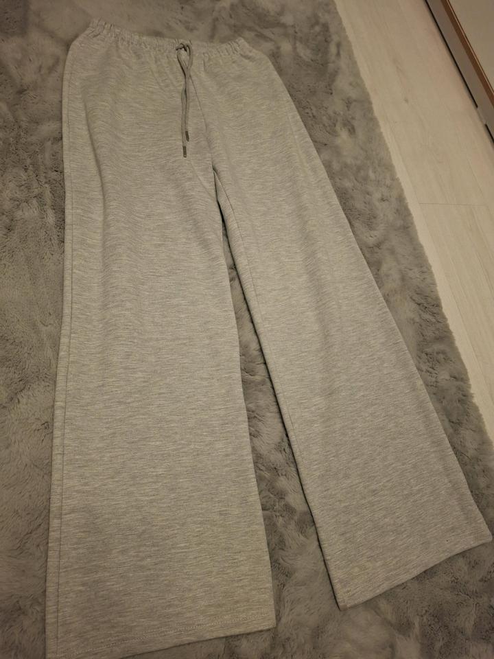 Брюки спортивные