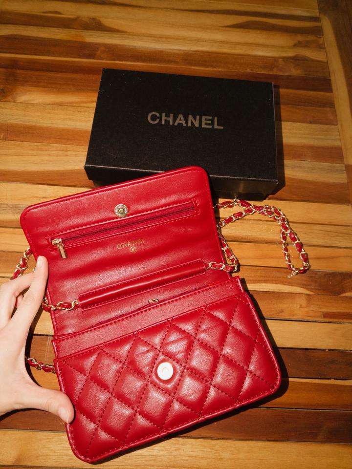 Красный chanel