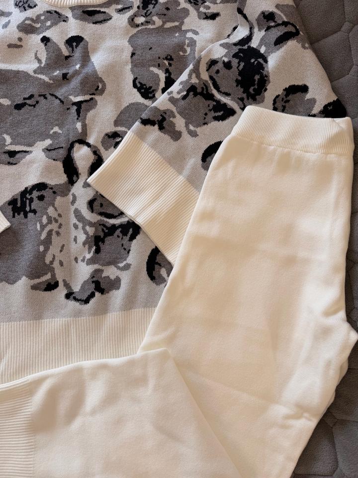 Трикотажный костюм