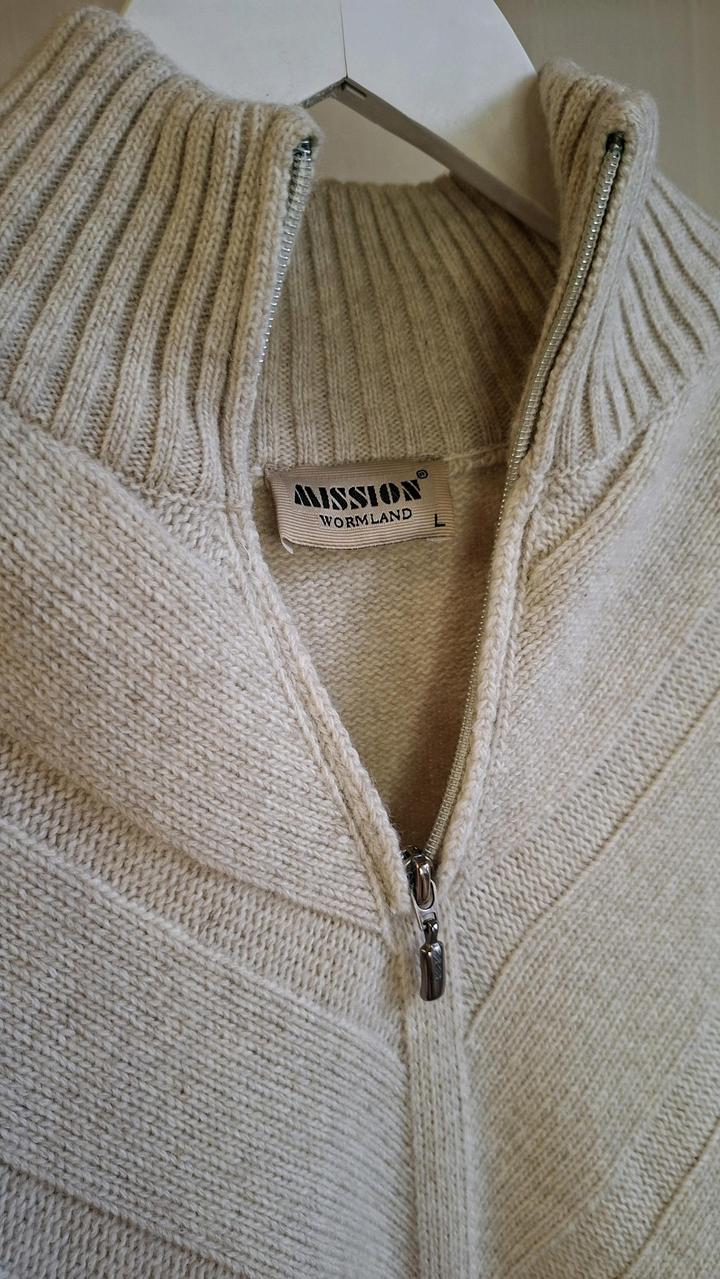 Американский джемпер Mission Wormland (шерсть)