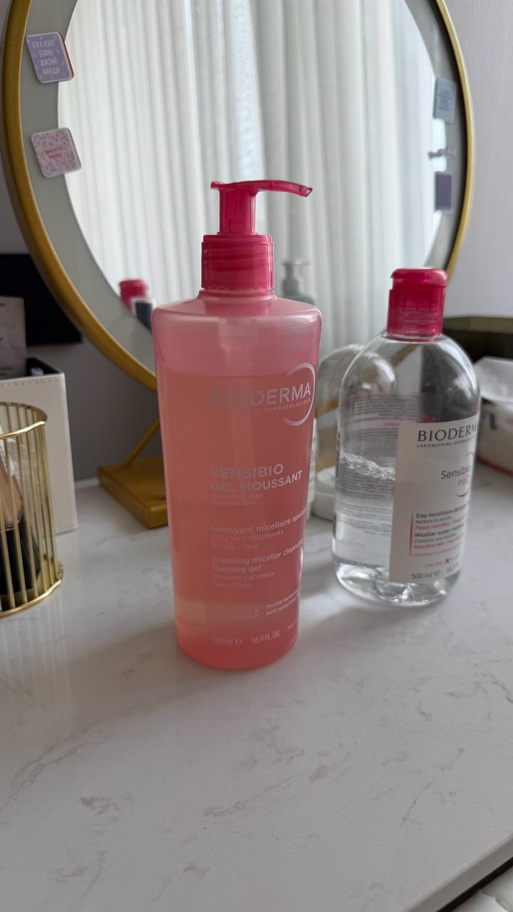 Набор для лица BIODERMA sensibio миццелярнчя вода. очищающий гель для лица