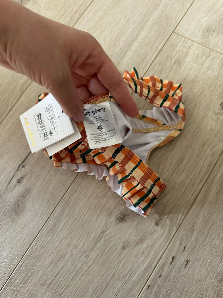 Купальник на девочку 6 мес новый