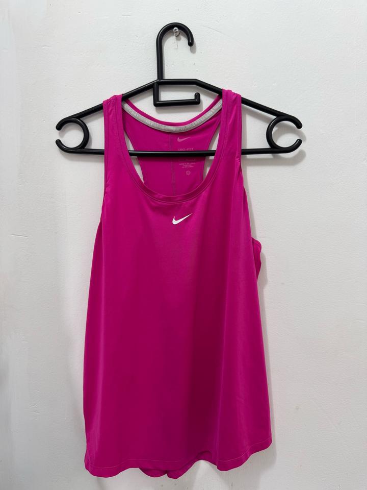 Спортивная майка Nike
