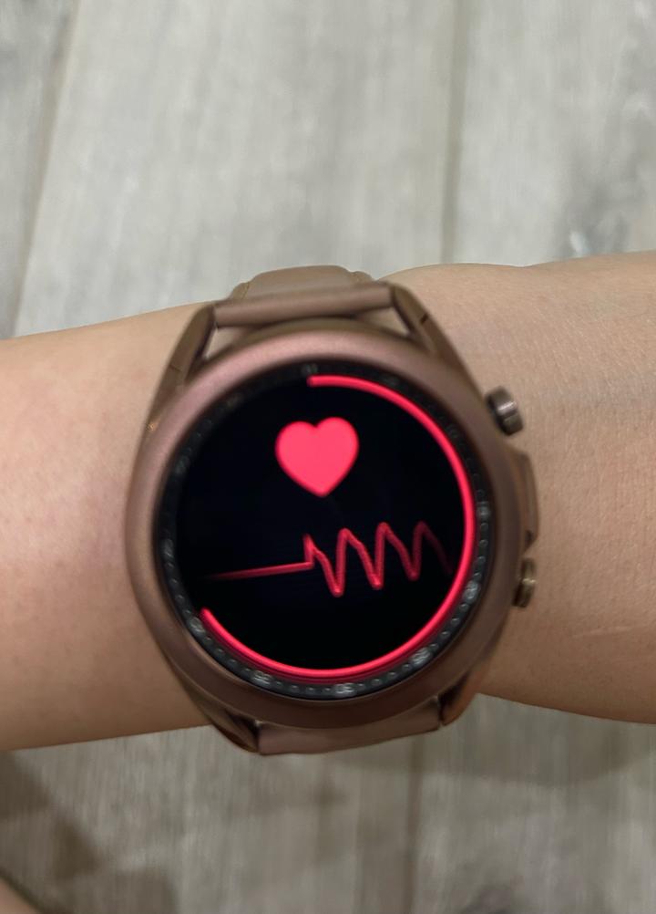 Розовые часы Samsung Galaxy Watch 3