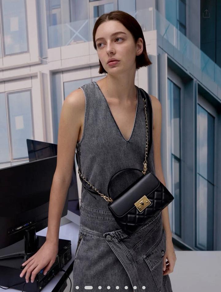 Новая сумка charles&keith