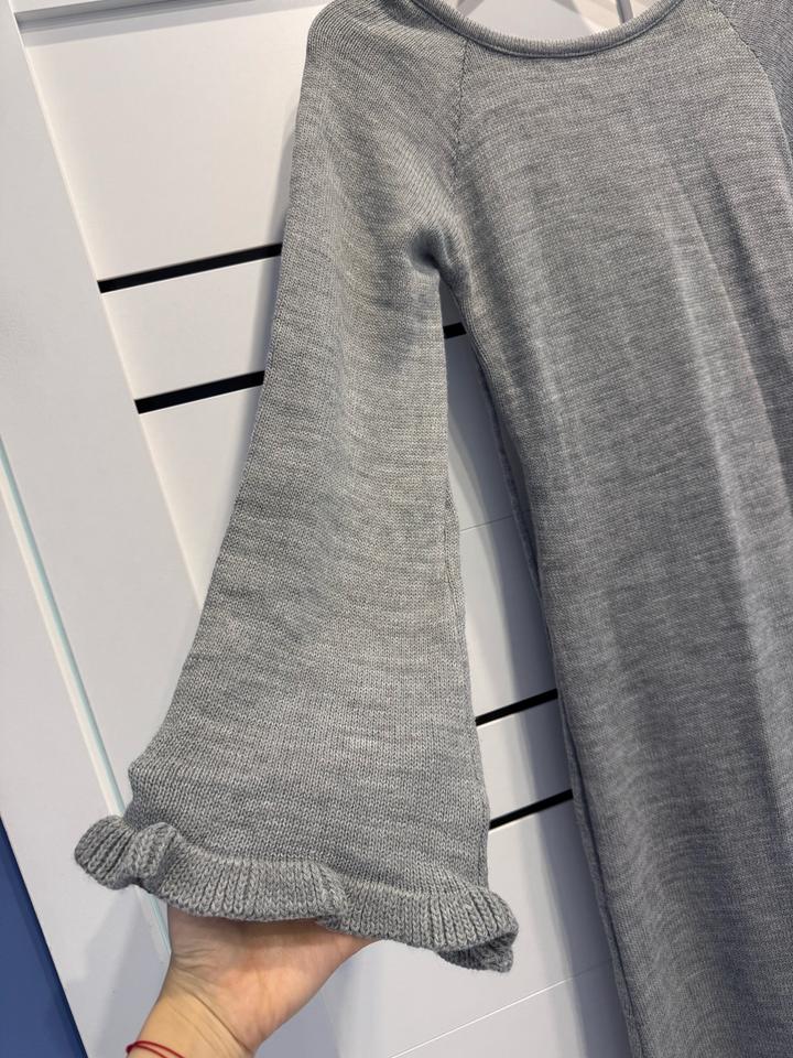 Серое платье