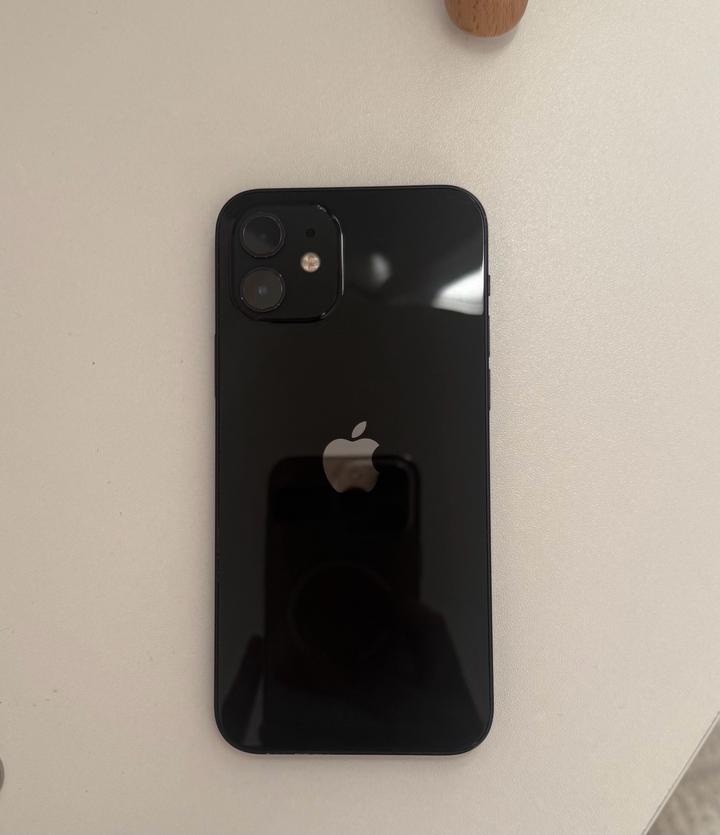 IPhone 12