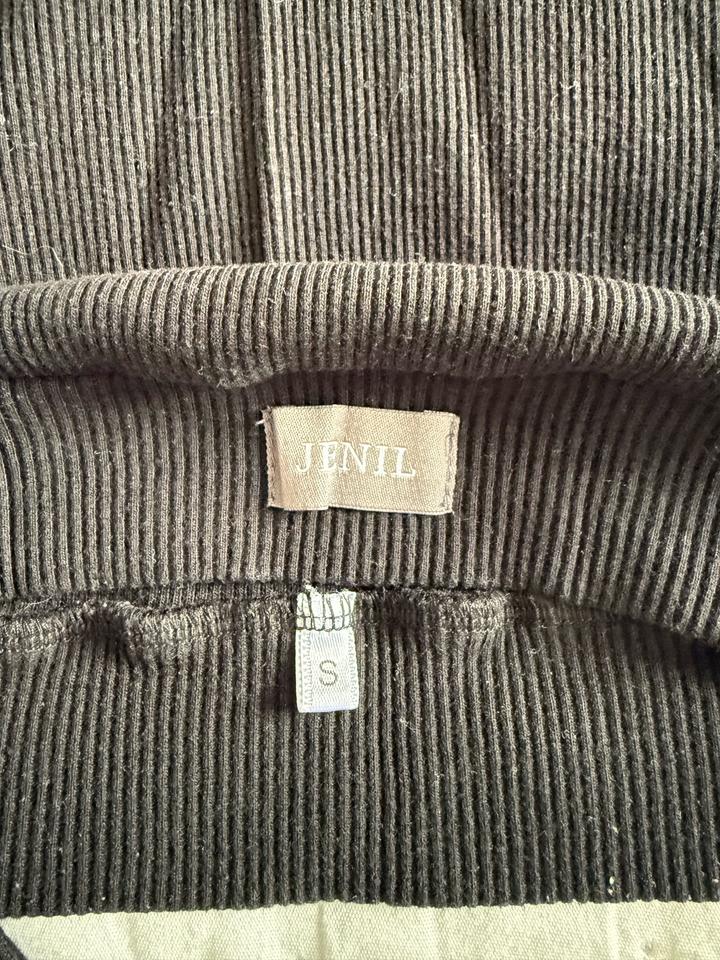 Рашгард от Jenil