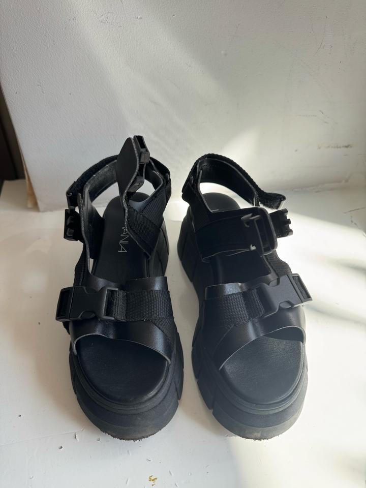 Сандали Lamania