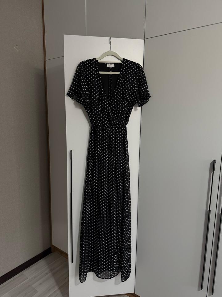 Платье длинное в горошек