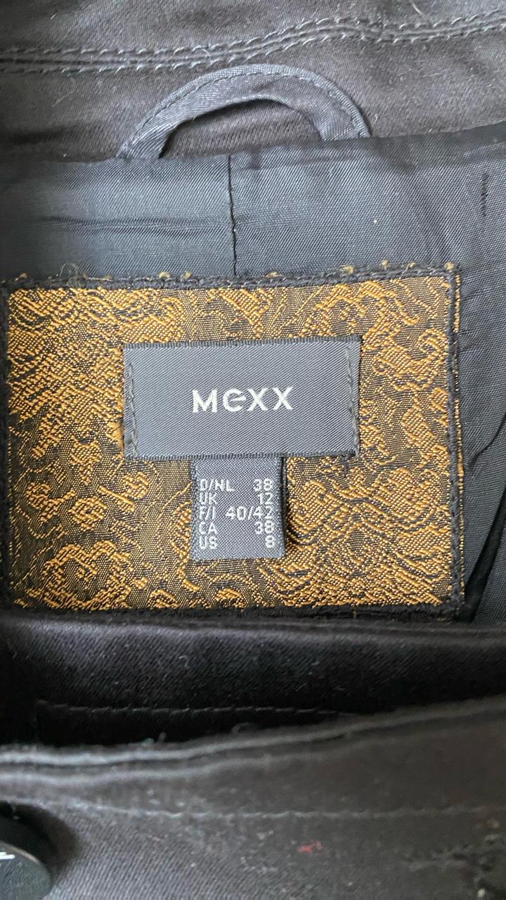 Черный жакет Mexx