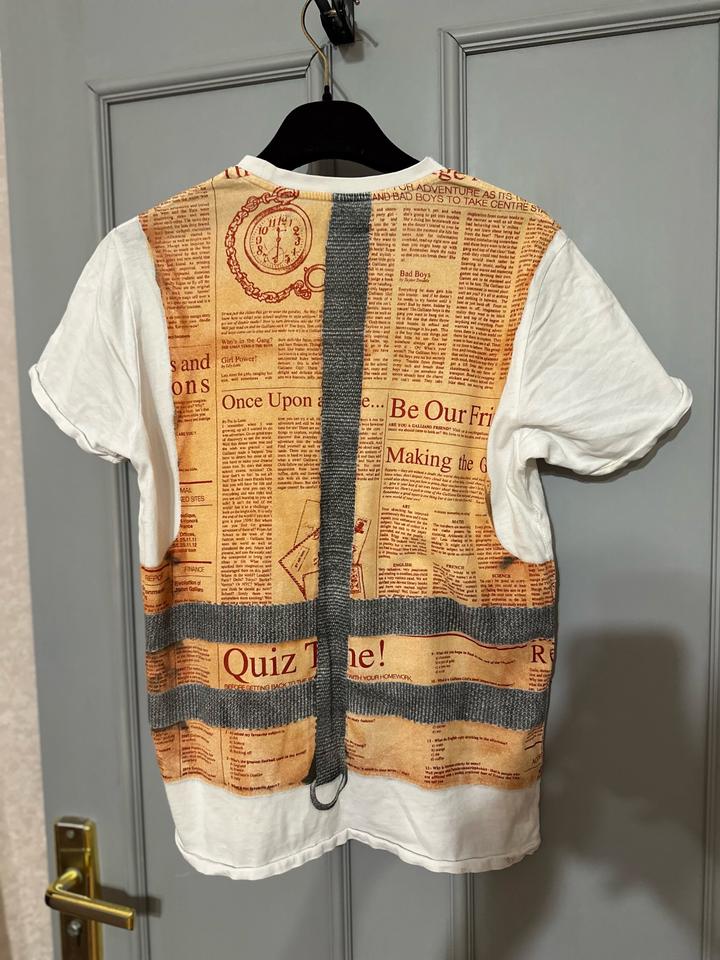 Винтажная футболка John Galliano с эффектным дизайнерским принтом