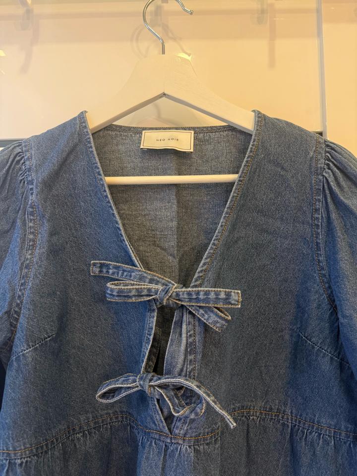 Джинсовая блузка