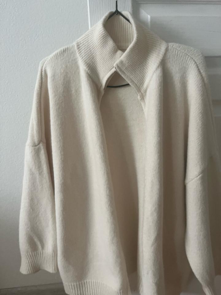 Свитер-кардиган