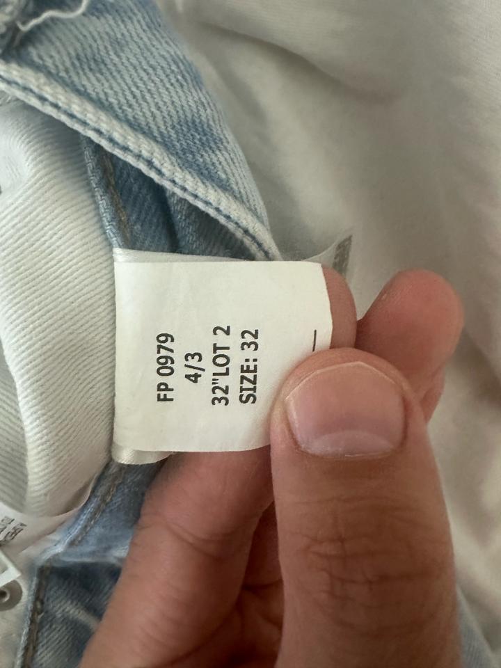 Светлые джинсы Calvin Klein