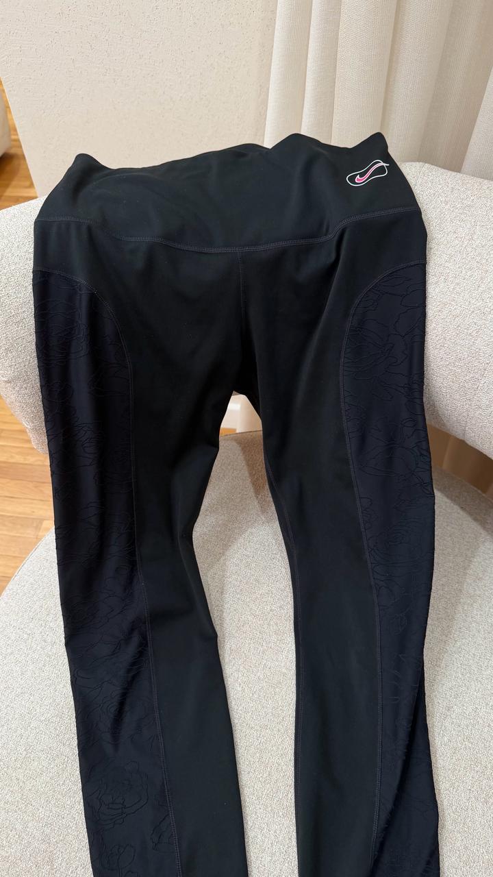 Спортивный костюм Nike